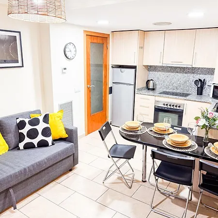 Ideal Aparmennts Apartamento